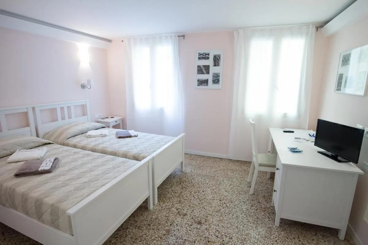 Venice Rialto Bridge Apartment 0*,